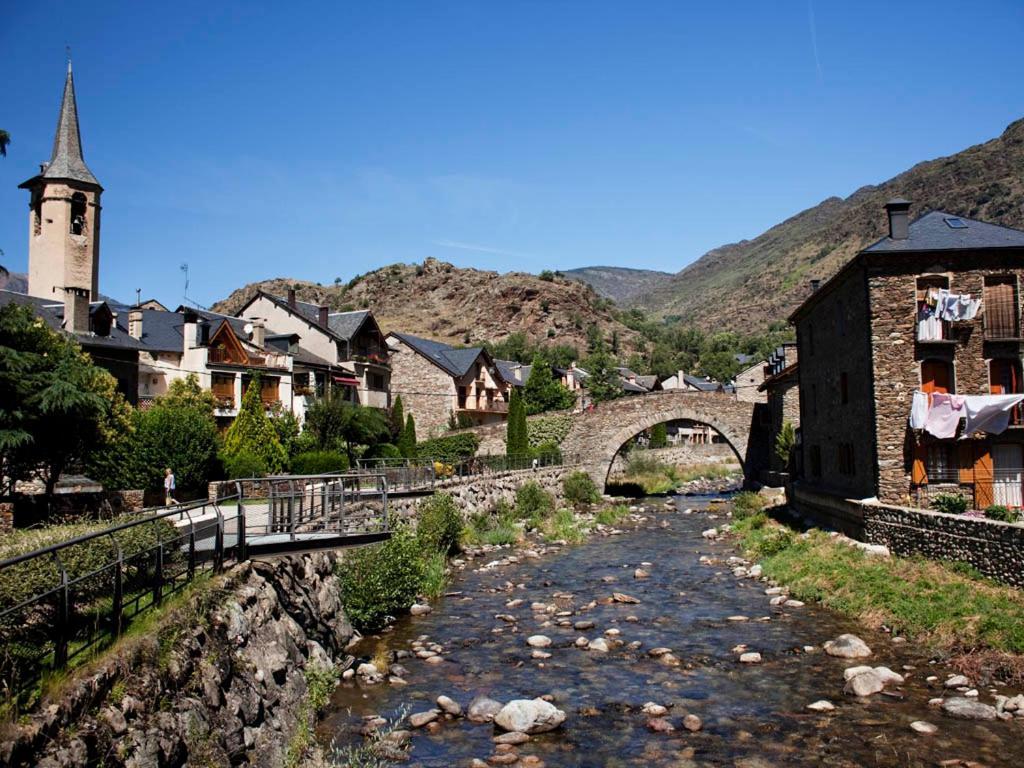 Posada D'Aneu Эстерри-д'Анеу Экстерьер фото